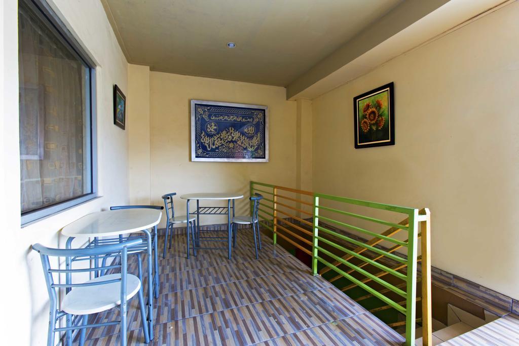 Hotel Reddoorz @ Tebet Asem Baris Yakarta Exterior foto